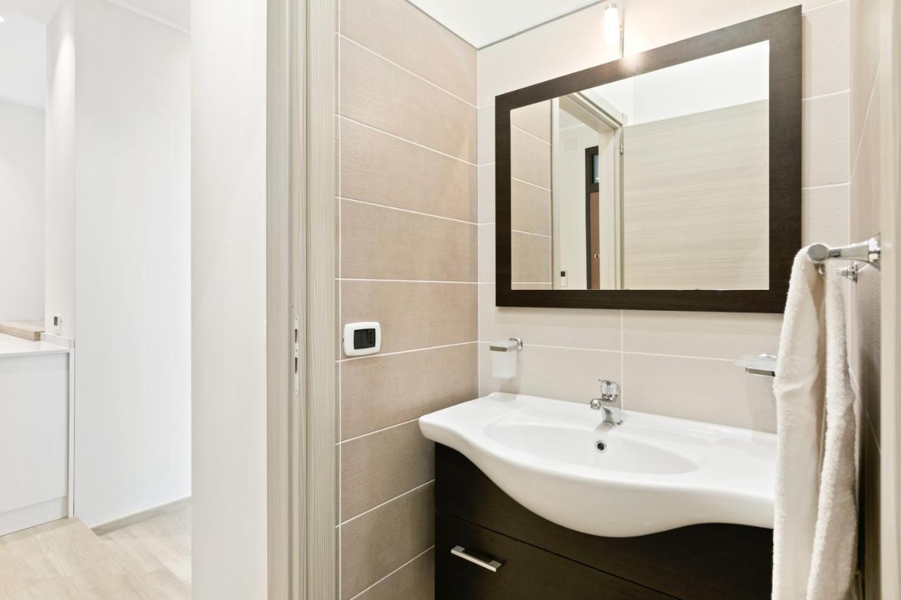 Grattacielo Ina Apartments Palermo Exterior foto